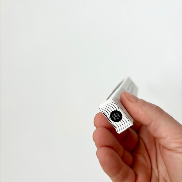 NWT Lithe High Definition Gel Eye Liner with Angled Brush - Picture 11 of 17